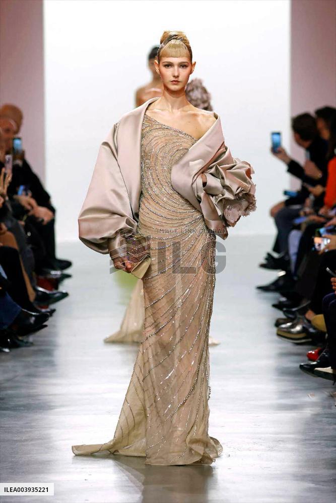 PFW -  Elie Saab Runway