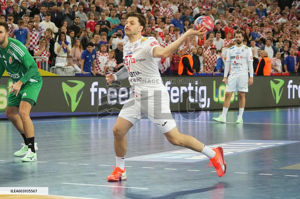 Handball - IHF Men's World Championship Croatia v Hungary