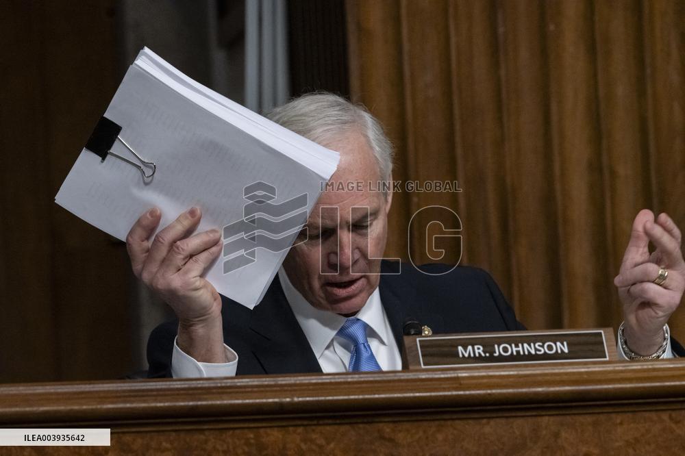 Robert F Kennedy, Jr Confirmation Hearing