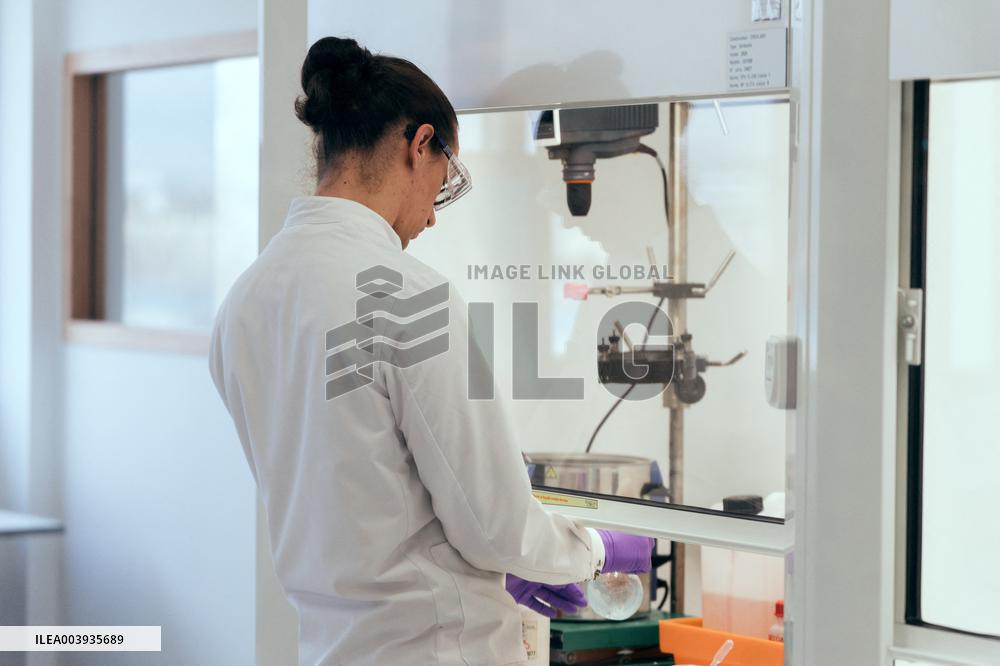 Illustration of Saint-Gobain Research Building - Aubervilliers AJ