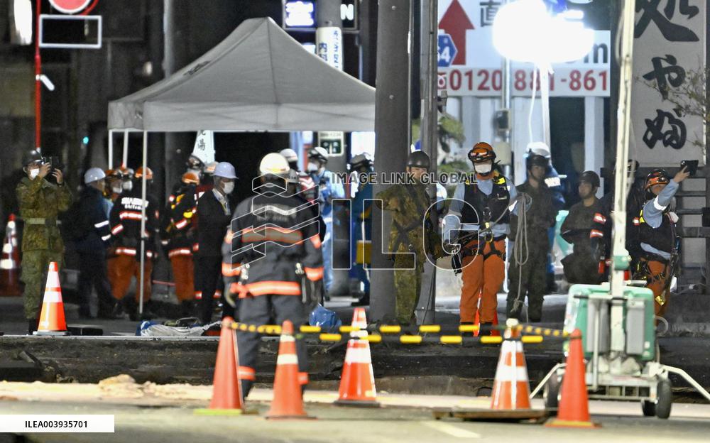 Sinkhole at intersection near Tokyo