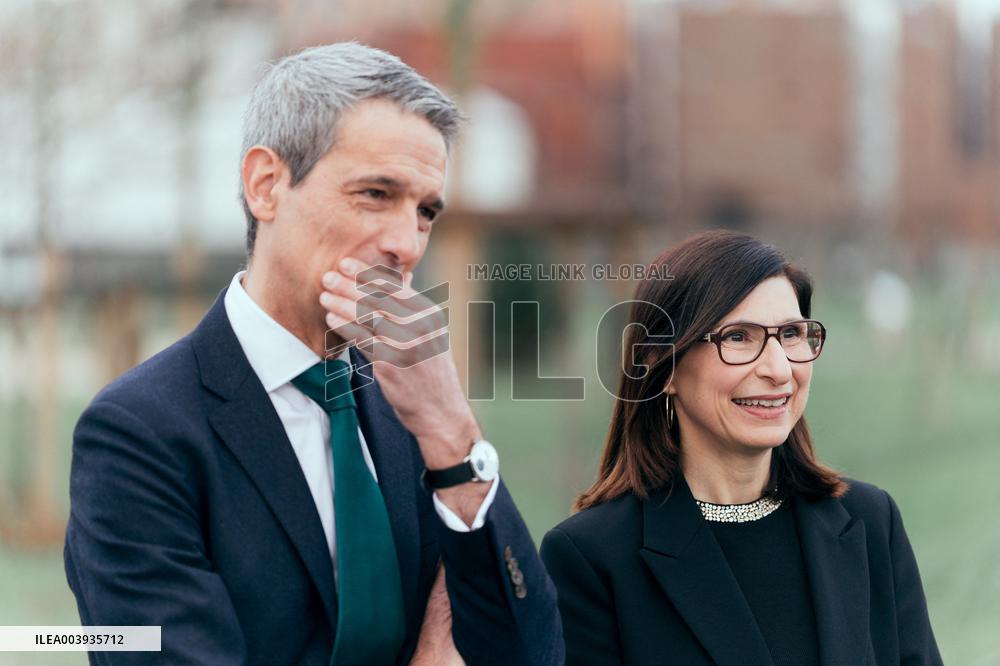 Inauguration of the New Saint-Gobain Building - Aubervilliers AJ