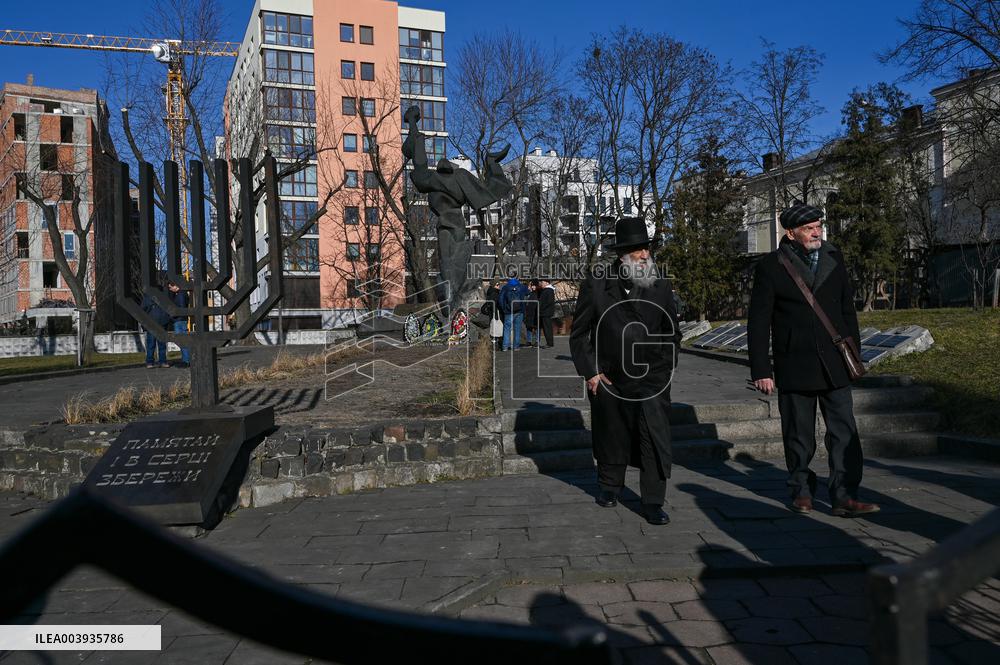 Lviv remembers Holocaust victims