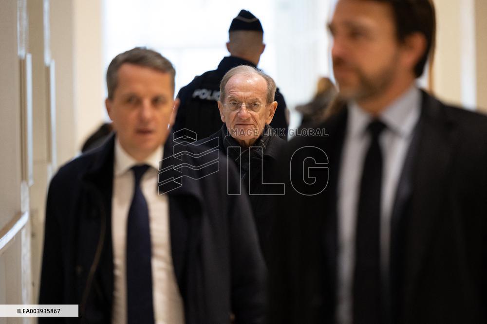 Trial for illegal campaign financing from Lybia - Paris RL