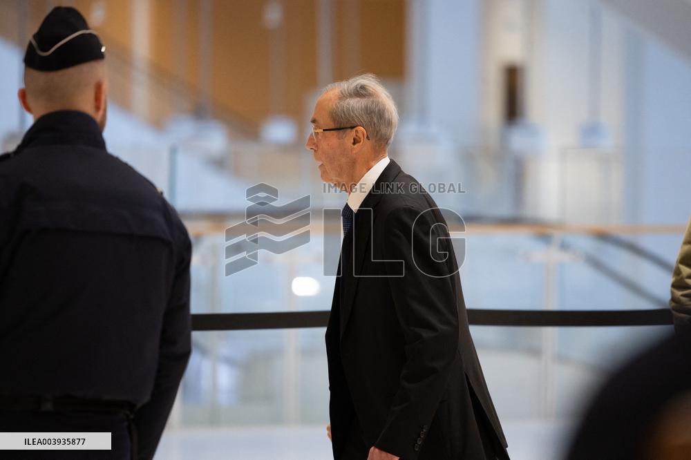 Trial for illegal campaign financing from Lybia - Paris RL