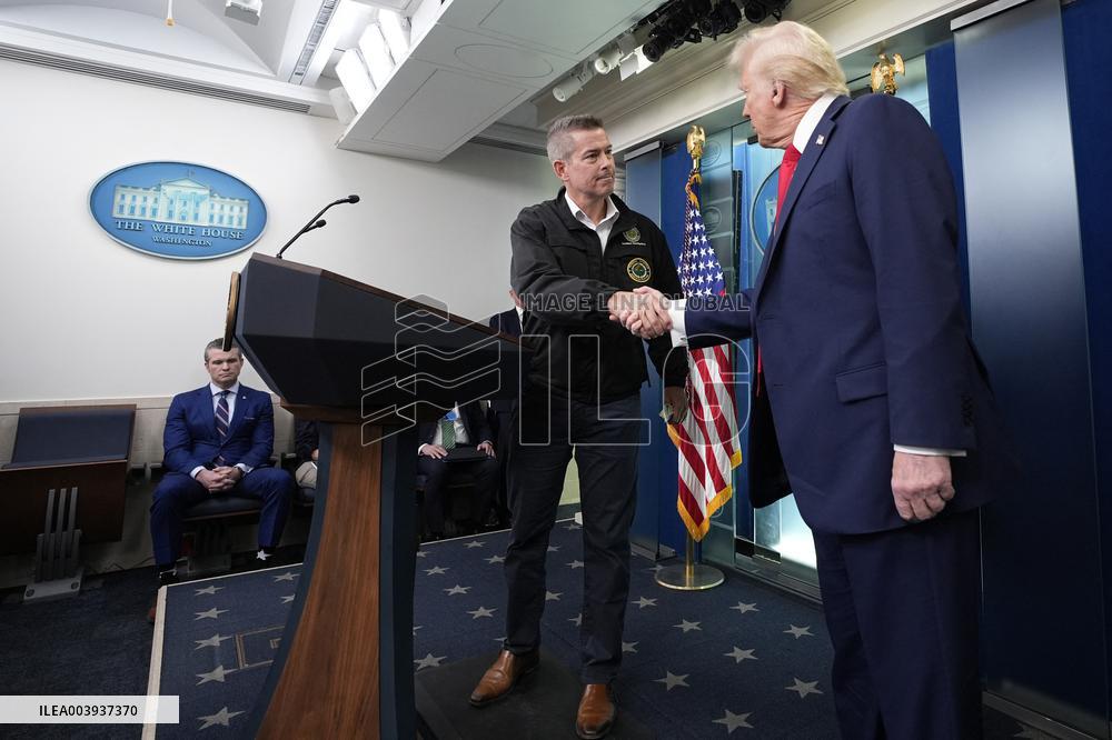 Donald Trump about plane crash - Washington