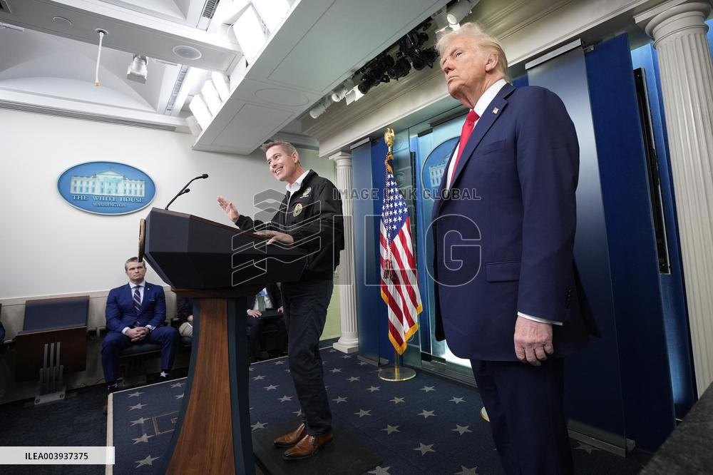 Donald Trump about plane crash - Washington