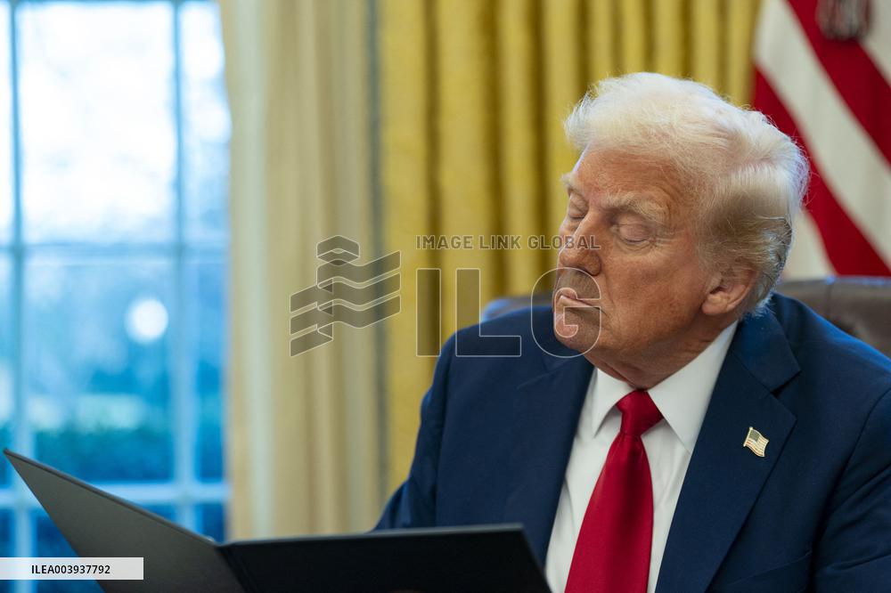 President Donald Trump Signs Two Executive Orders After Reagan Airport Crash