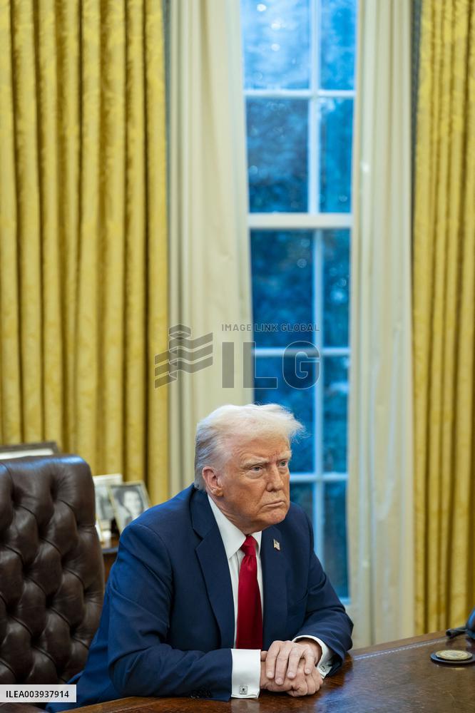 President Donald Trump Signs Two Executive Orders After Reagan Airport Crash