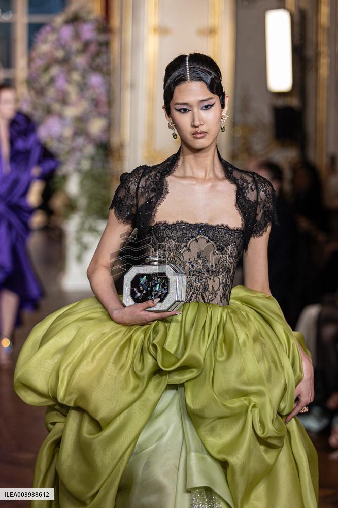 PFW Miss Sohee Runway NB