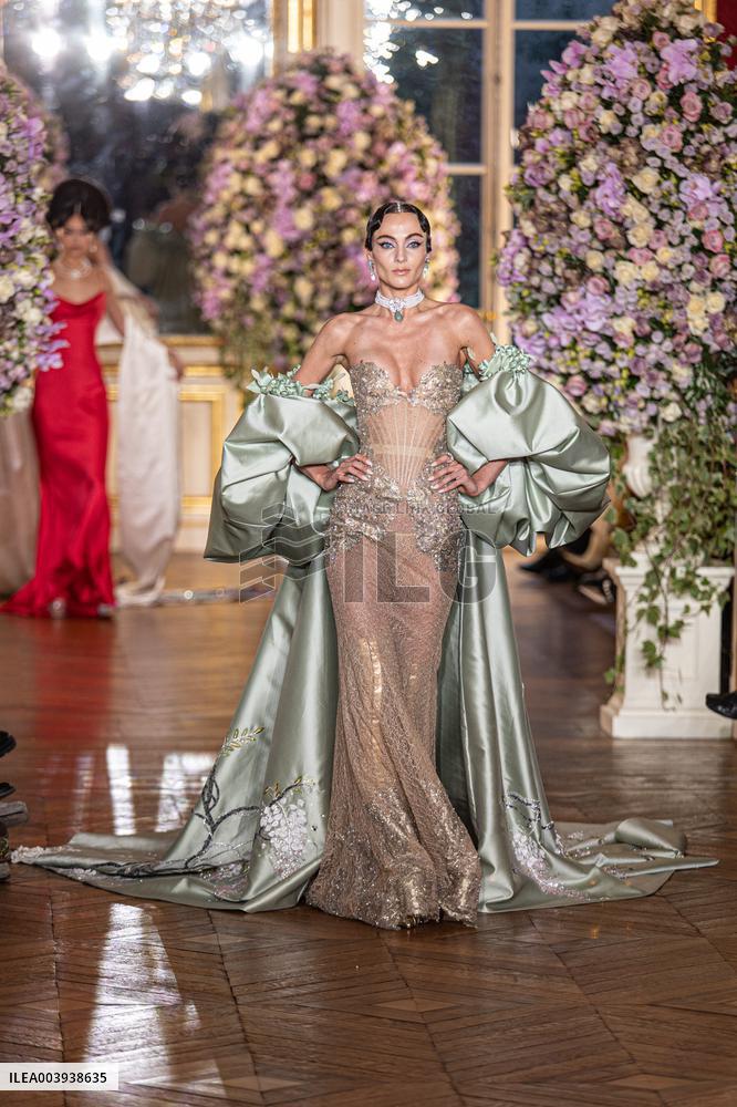 PFW Miss Sohee Runway NB