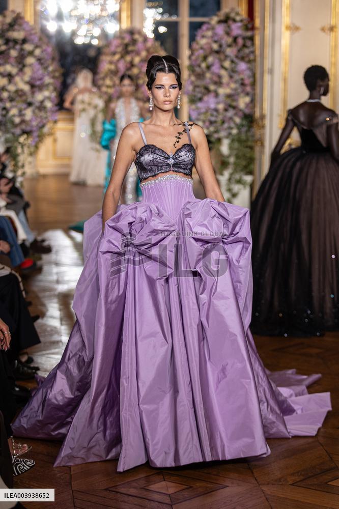 PFW Miss Sohee Runway NB