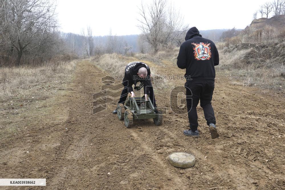 Bender.Robots volunteer group produces remote-controlled platforms for the Armed Forces of Ukraine