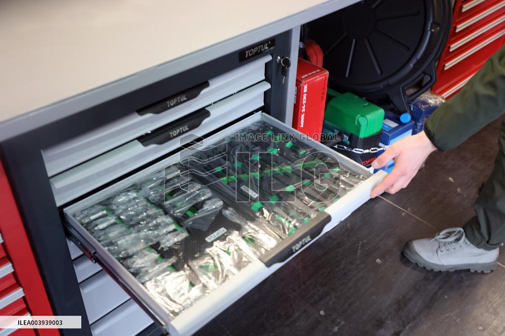 Mobile repair shops for military equipment presented in Kyiv