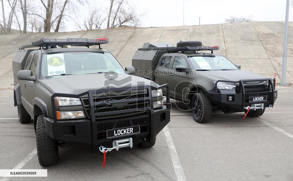 Mobile repair shops for military equipment presented in Kyiv