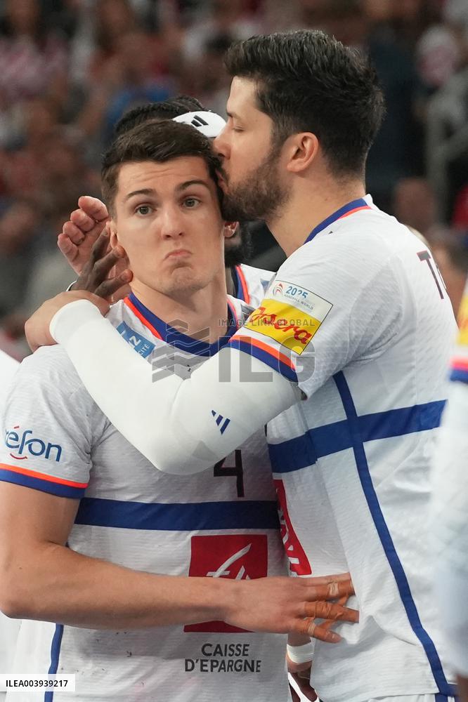 IHF Men's World Championship - France v Croatia