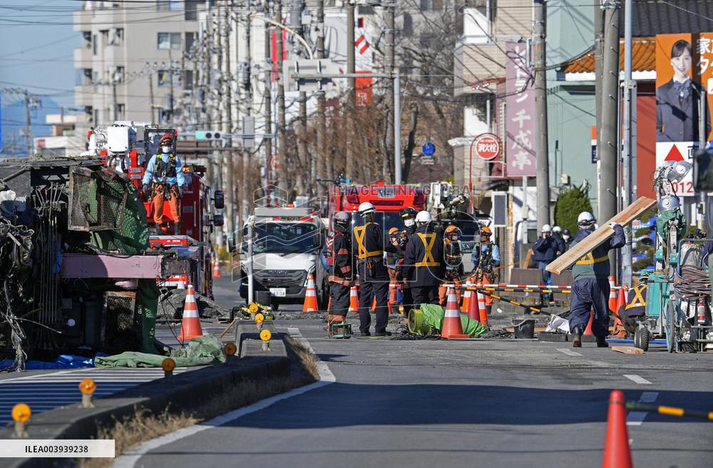 Sinkhole at intersection near Tokyo