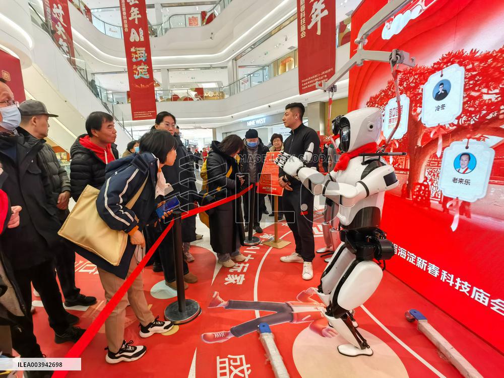 AI Robot Perform at Temple Fair in Beijing