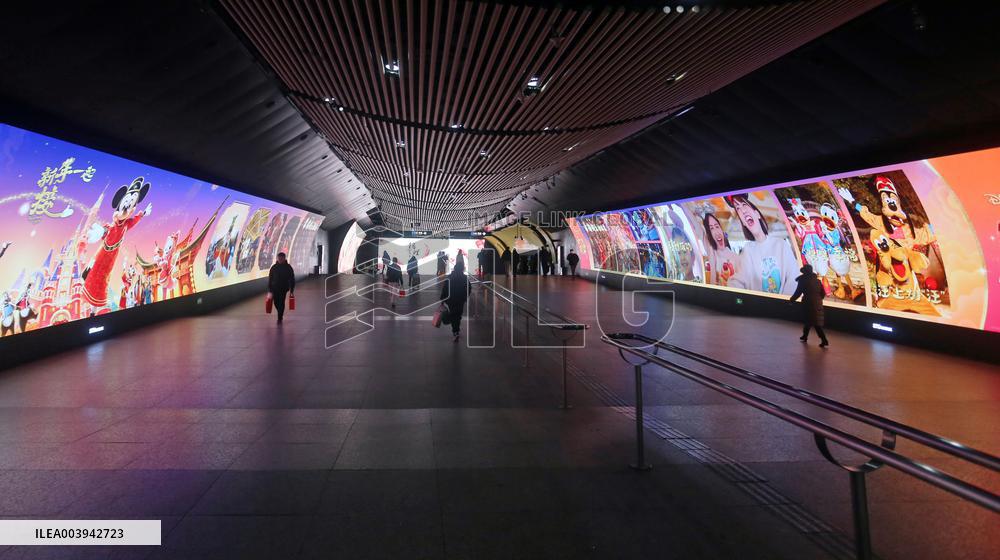 Subway Disneyland AD in Shanghai