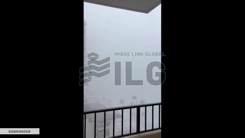 US: Winter Storm Batters Hawaii, Causing Flooding, Power Outages 4