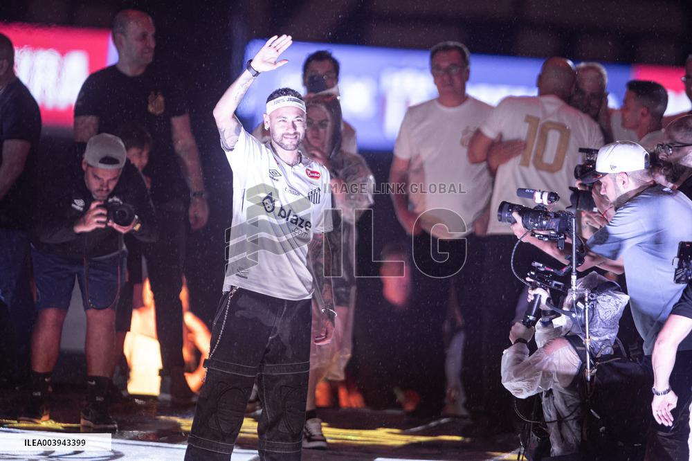 Santos FC Officially Introduces Neymar as a New Signing - Sao Paulo