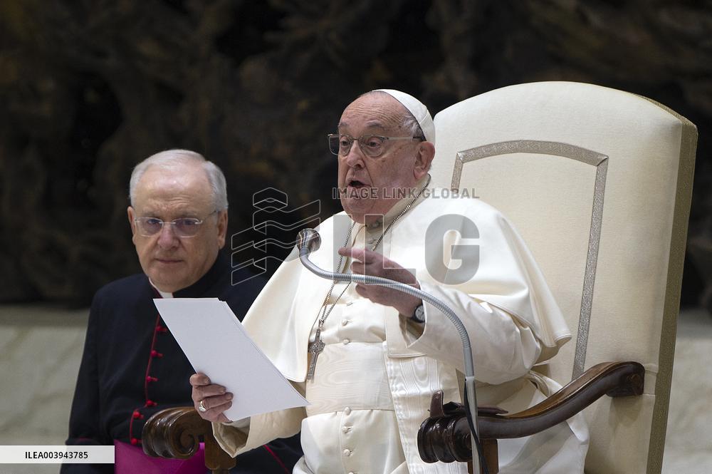 Pope at Jubilee Audience for the pilgrimage of the Sulmona-Valva dioceses