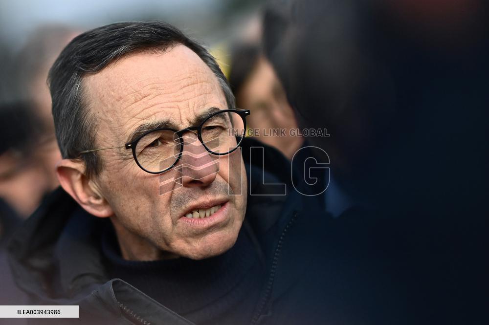 Bruno Retailleau and Agnès Pannier-Runacher visit Redon after floods