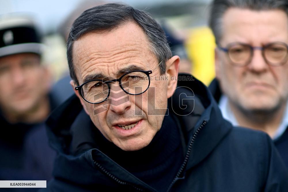 Bruno Retailleau and Agnès Pannier-Runacher visit Redon after floods