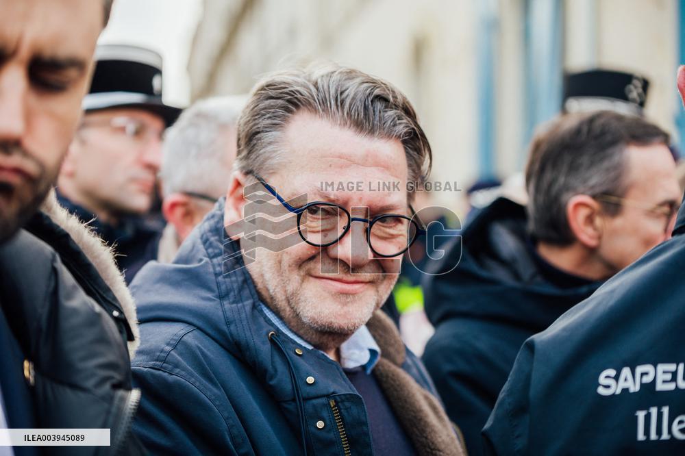Bruno Retailleau and Agnès Pannier-Runacher visit Redon after floods