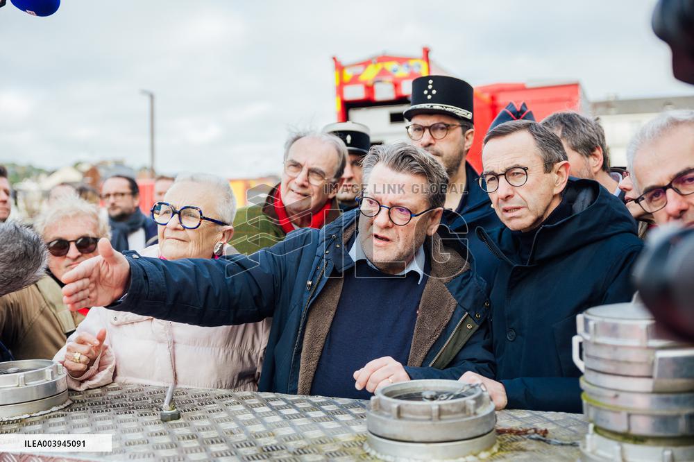 Bruno Retailleau and Agnès Pannier-Runacher visit Redon after floods