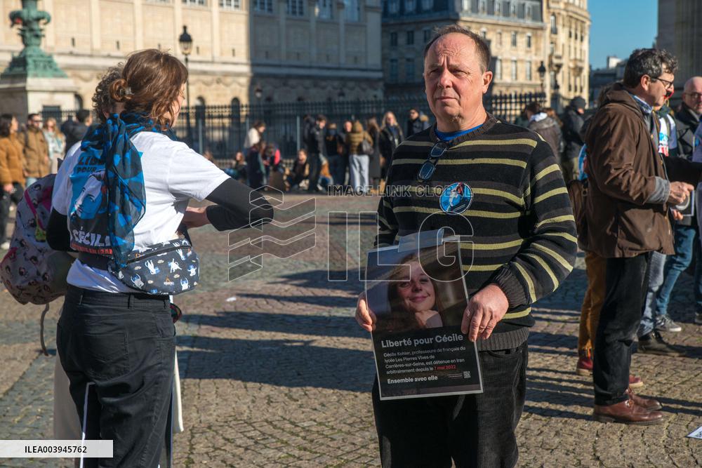 Rally in support of three French Citizen imprisoned in Iran - Paris