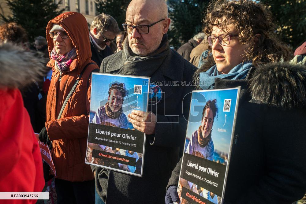Rally in support of three French Citizen imprisoned in Iran - Paris