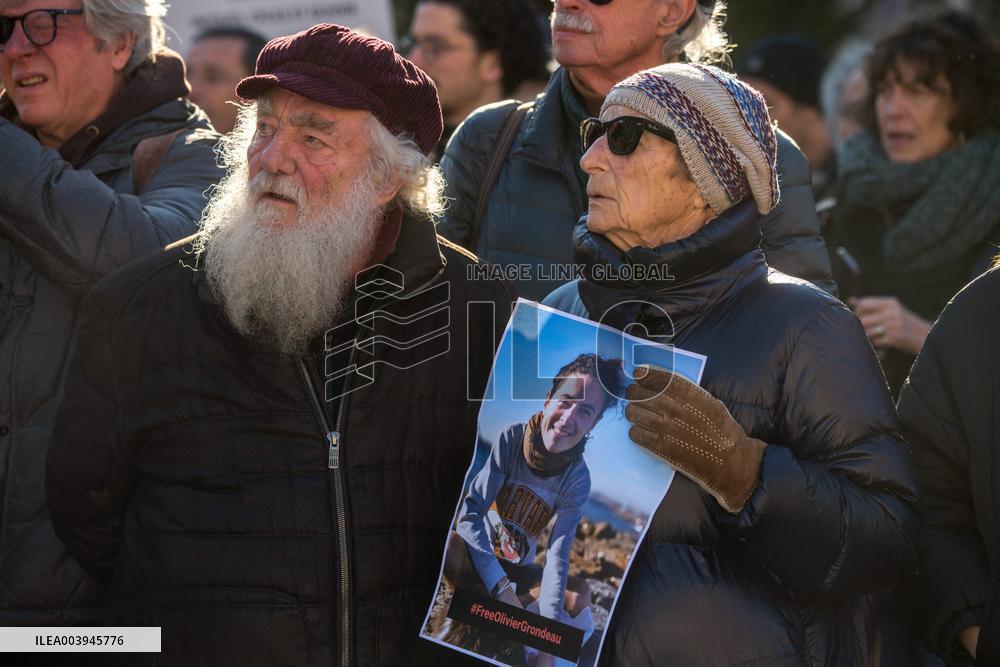 Rally in support of three French Citizen imprisoned in Iran - Paris