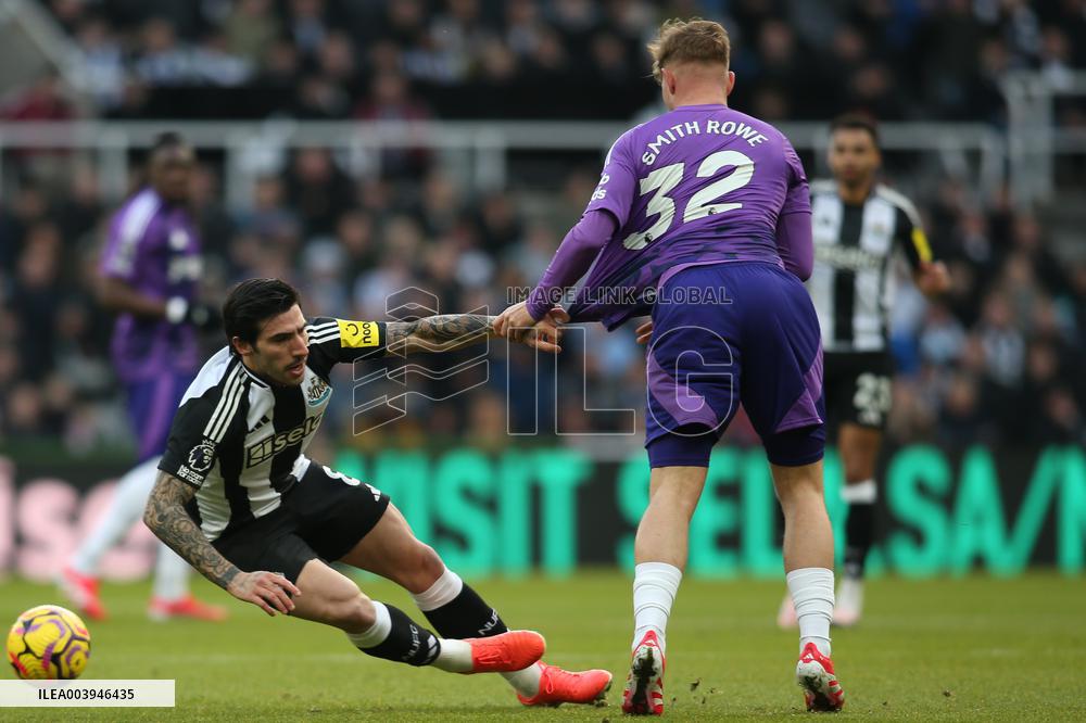 Newcastle United FC v Fulham FC - Premier League