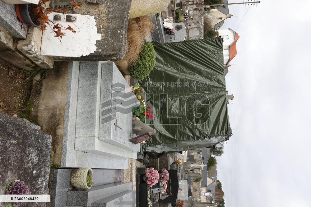 Grave of Jean-Marie Le Pen vandalised - La Trinite Sur Mer