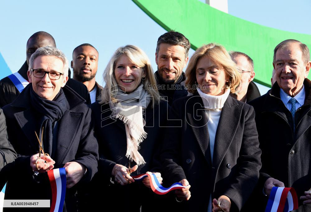 Politics at Inauguration of the Prisme in Bobigny