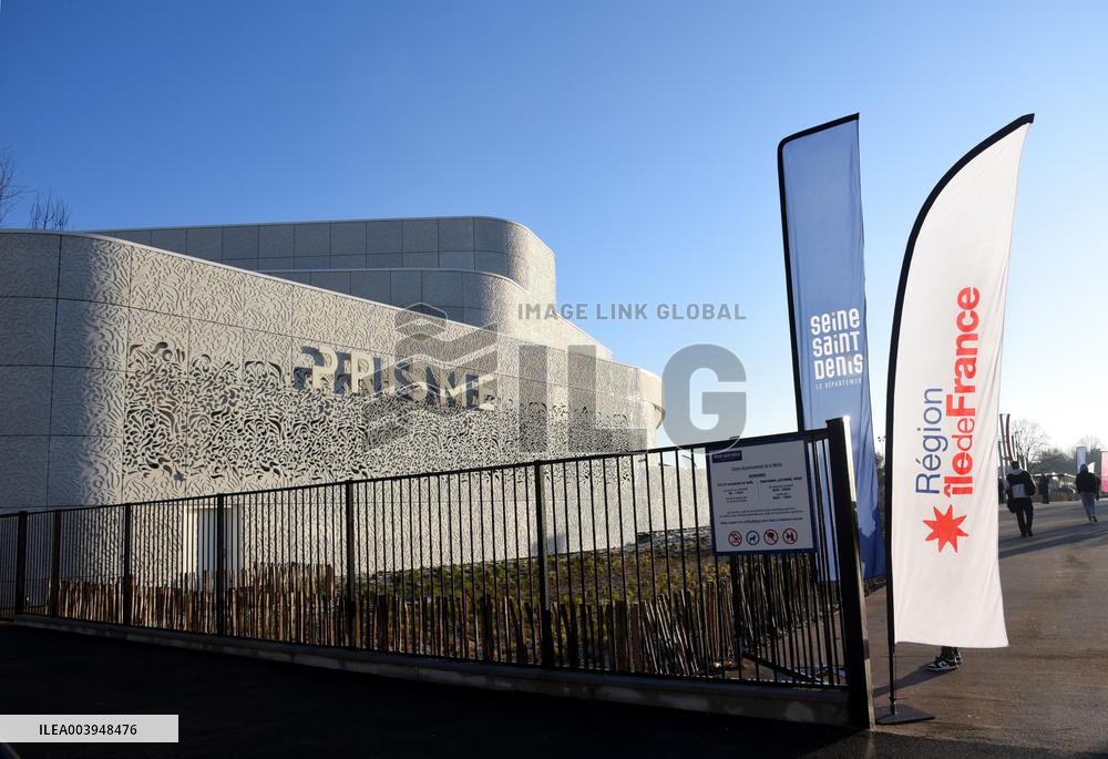 Politics at Inauguration of the Prisme in Bobigny