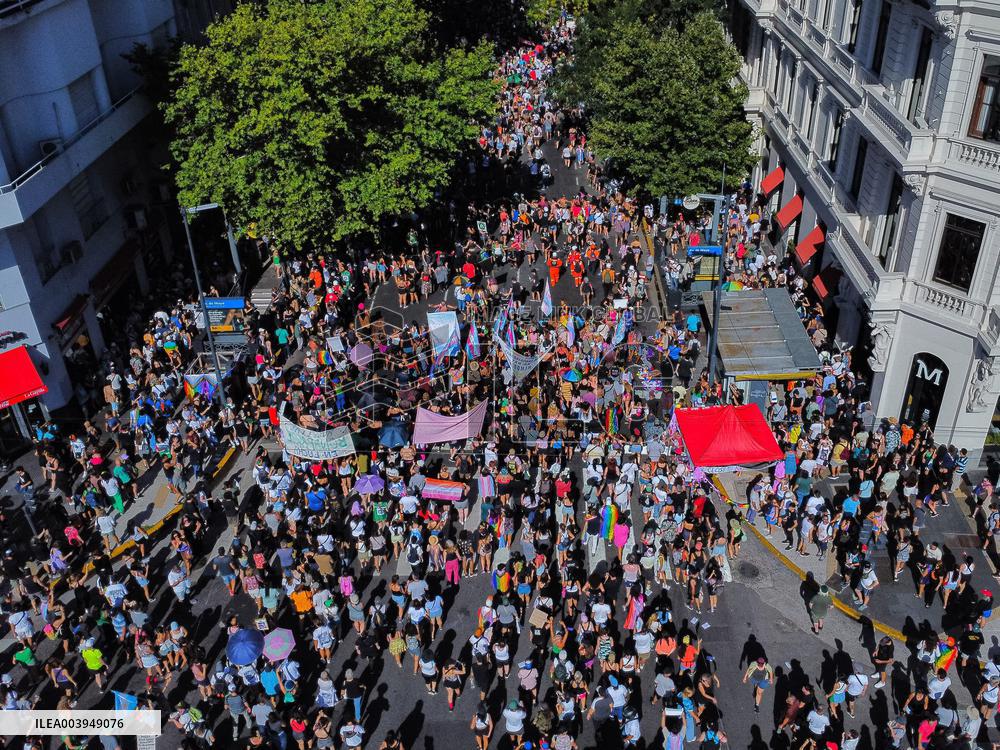 Anti-fascist and Anti-racist Federal Pride March - Buenos Aires