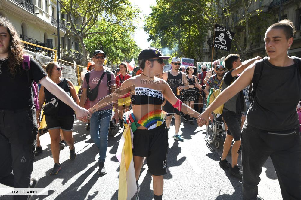 Anti-fascist and Anti-racist Federal Pride March - Buenos Aires