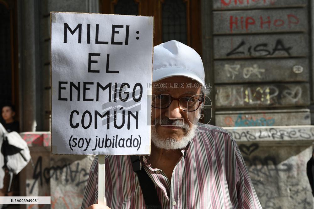 Anti-fascist and Anti-racist Federal Pride March - Buenos Aires