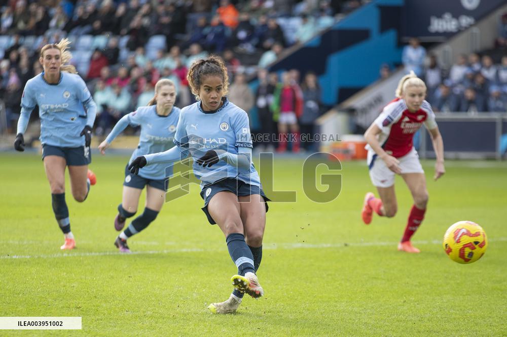 Manchester City FC v Arsenal FC - Barclays Women's Super League