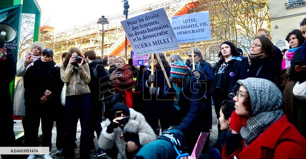 Anti-Fascist Anti-Sexist Rally In Solidarity With Argentina - Paris