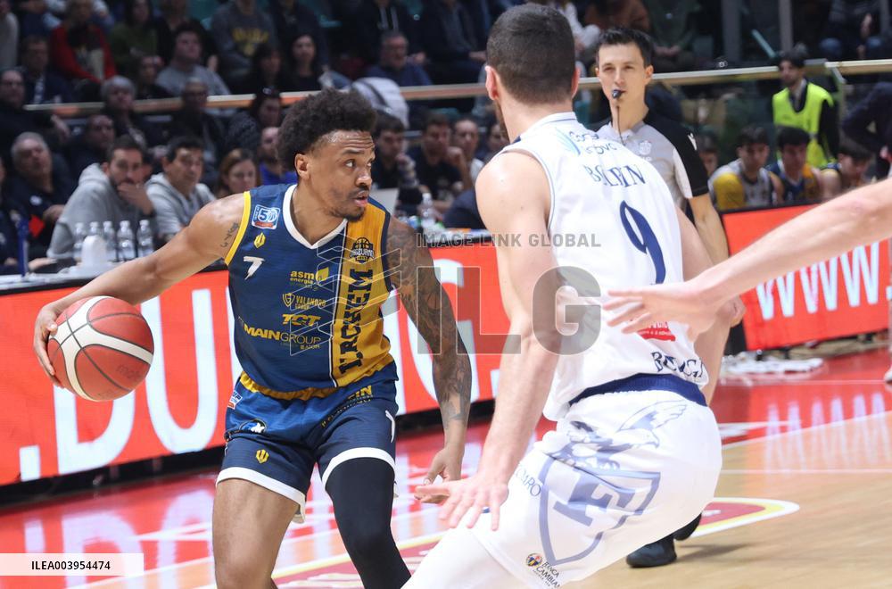 BASKET - Serie A2 - Flats Service Fortitudo Bologna vs Carpegna Prosciutto Basket Pesaro