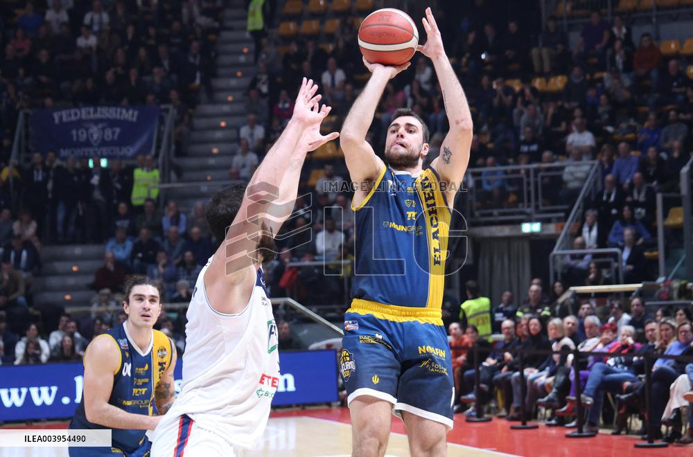 BASKET - Serie A2 - Flats Service Fortitudo Bologna vs Carpegna Prosciutto Basket Pesaro