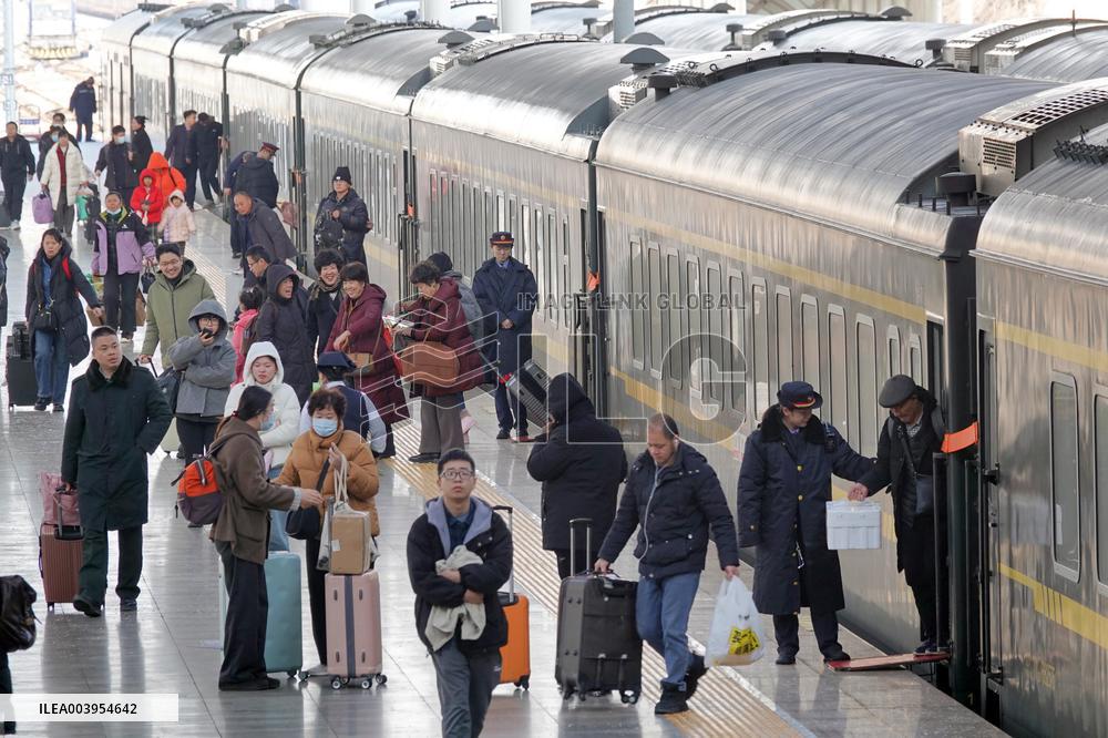 Spring Festival Holiday Return Passenger Peak