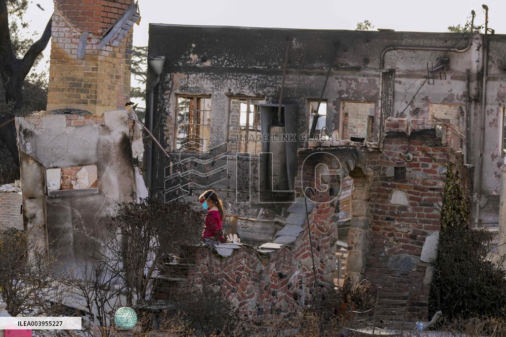 Aftermath of the Eaton Fire in Altadena