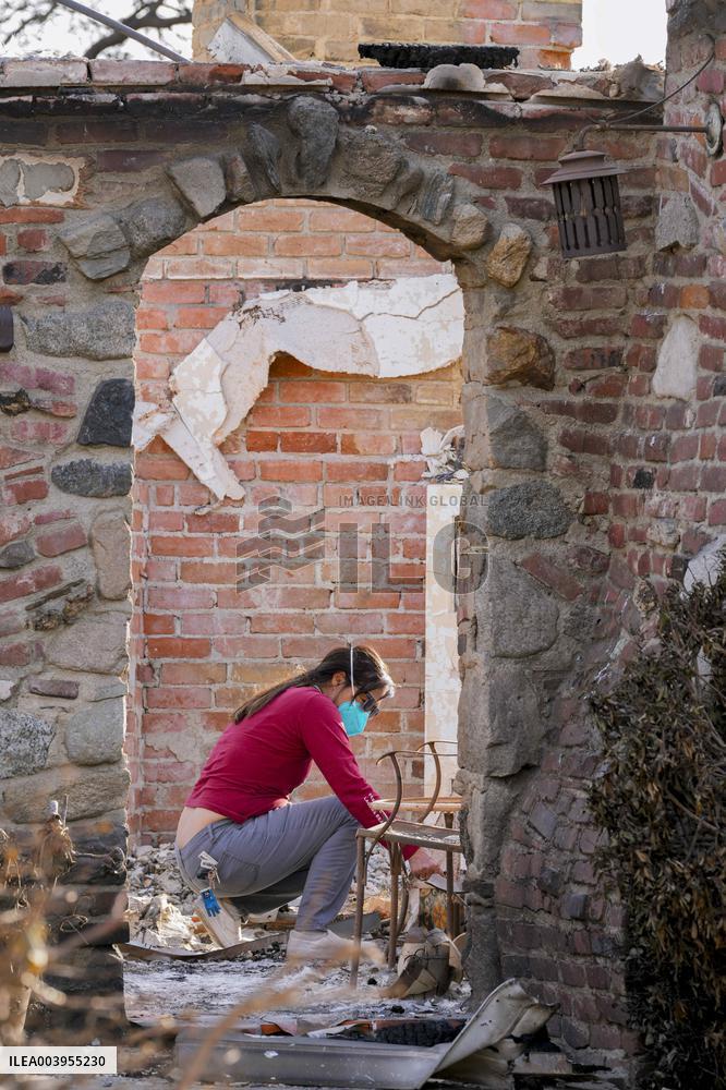 Aftermath of the Eaton Fire in Altadena