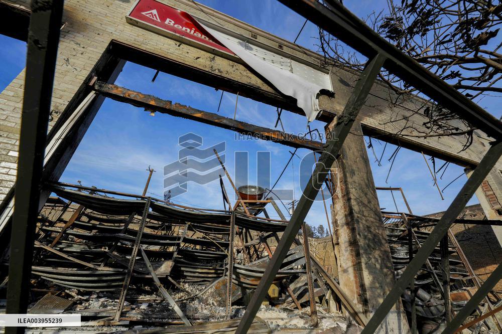 Aftermath of the Eaton Fire in Altadena
