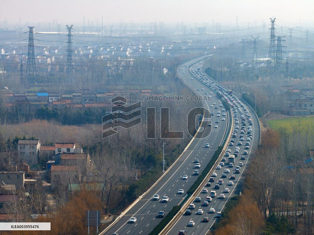 Highway Traffic Return Peak