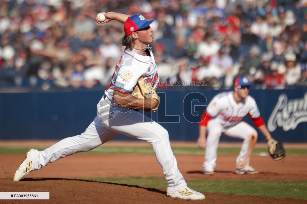 Japan v Puerto Rico - Serie Del Caribe 2025